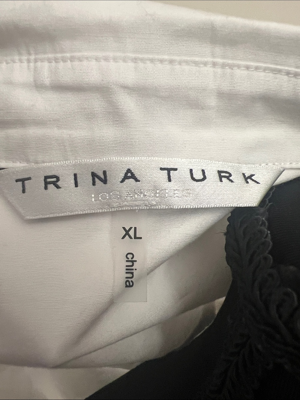Trina Turk White Blouse with Black Trim - Picture 2 of 9